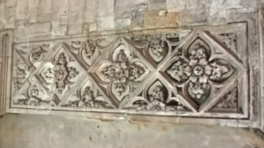 une des magnifiques sculptures murales qui ont traversé le temps