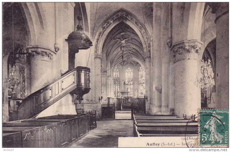 L'intérieur de la Collégiale avant le 10 juin 1940