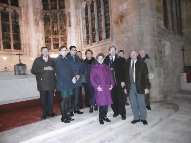 L'abbé Luc Marie DUPREY et les membres de l'association AUFFAY "Art & Culture"